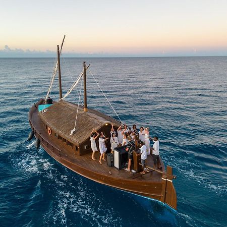 Fushifaru Maldives With 50 Percent Off On Sea Plane Roundtrip 04 Nights & Above Hotel Exterior photo